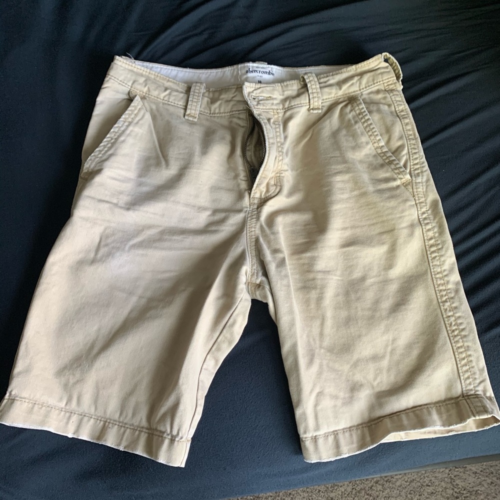 Abercrombie khaki shorts